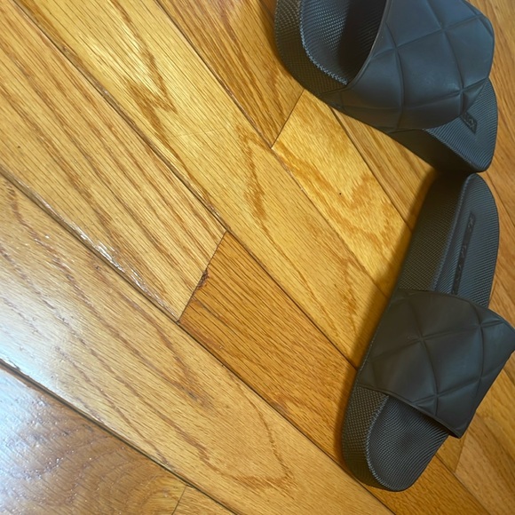 Bottega Veneta Slider Sandals - Picture 3 of 6